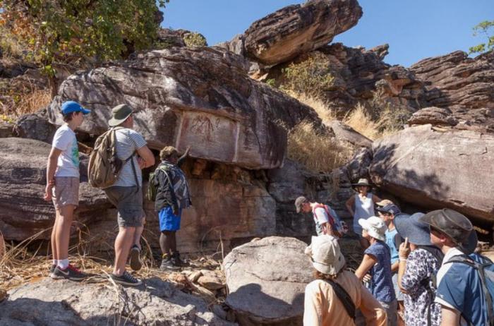 Injalak Hill Tour | Arnhem Land - Aboriginal Rock Art