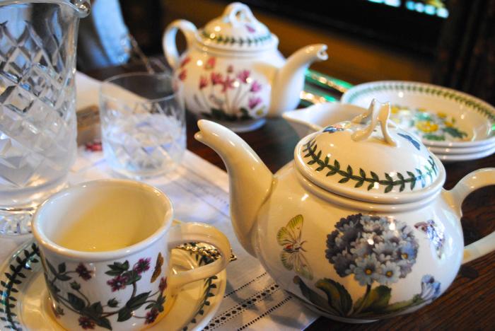 Private Guy Tea At Thorngrove Manor