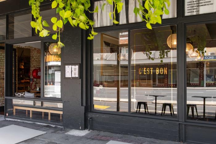 C'est Bon Restaurant & Le Bon Bar