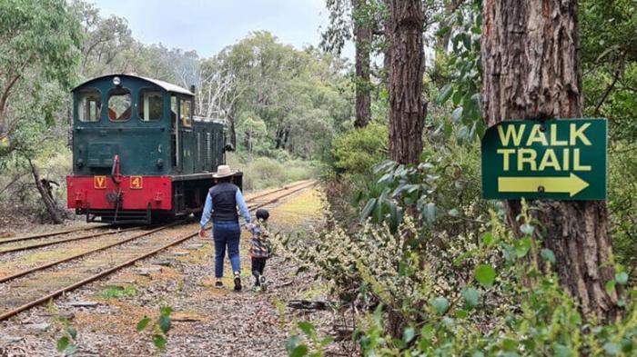 Dwellingup Hike And Train Ride