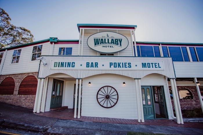 Wallaby Hotel - Mudgeeraba