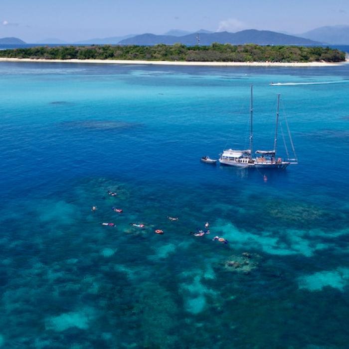 Walk Sail And Snorkel: Great Barrier Reef & Green Island Tour